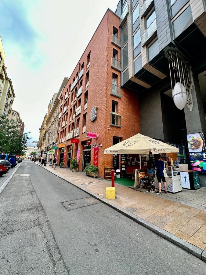 Central Apartment With Balcony Budapest Exterior photo