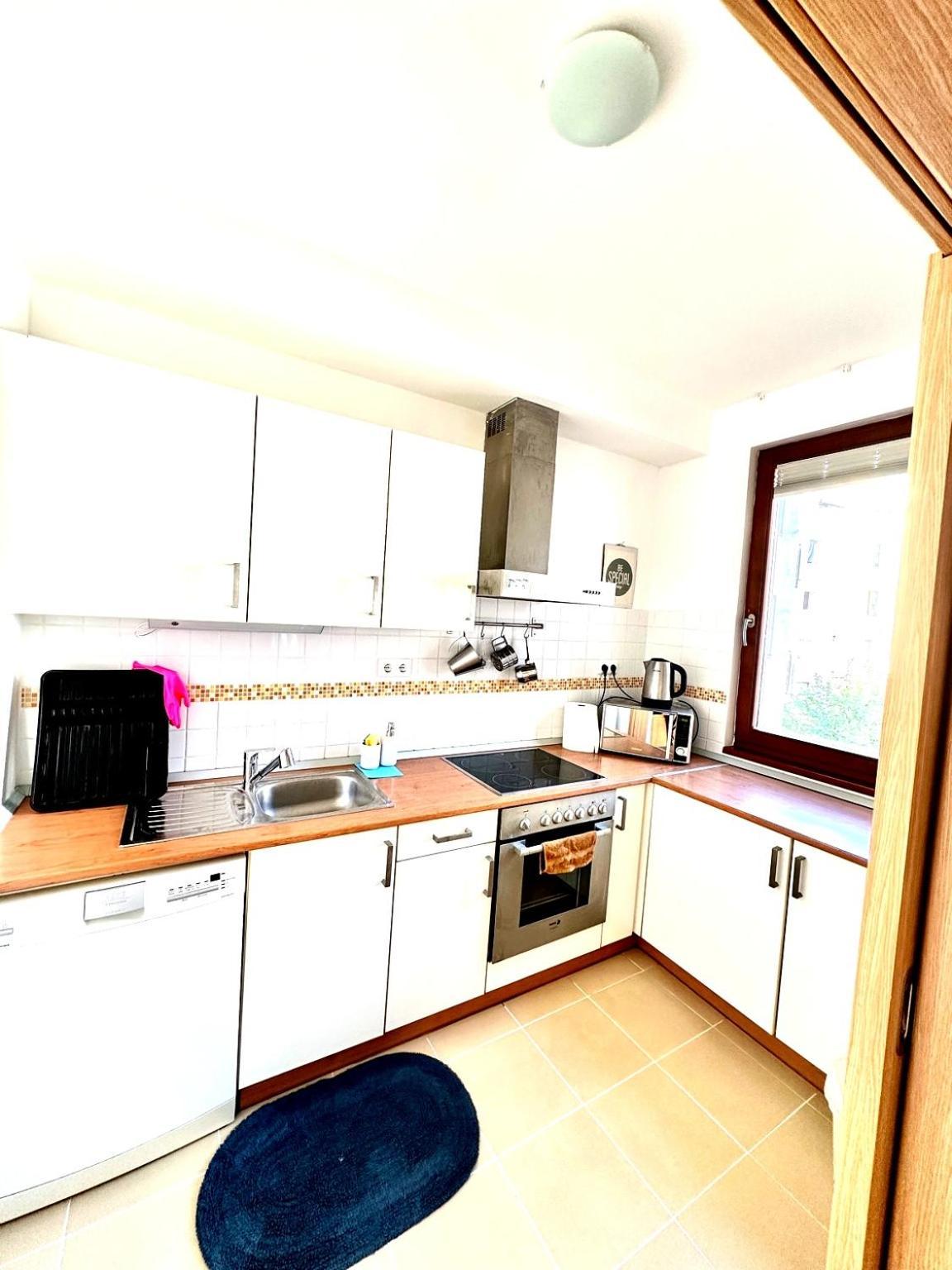 Central Apartment With Balcony Budapest Exterior photo