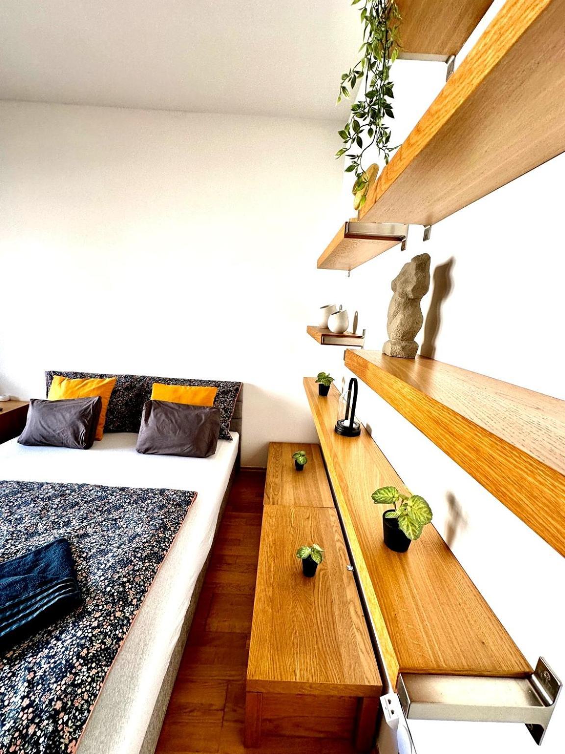 Central Apartment With Balcony Budapest Exterior photo